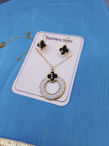 Golden Grace Neckless Set  For Women